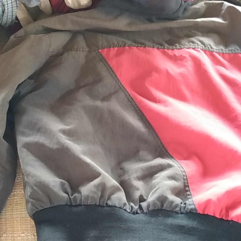 A jacket - Picture 2 of 2